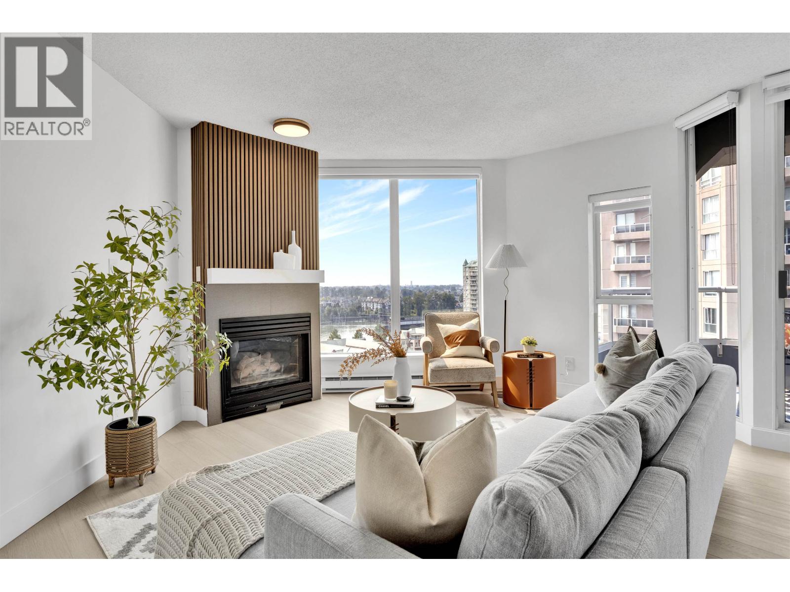 1503 1135 Quayside Drive, New Westminster, British Columbia  V3M 6J4 - Photo 2 - R3159003