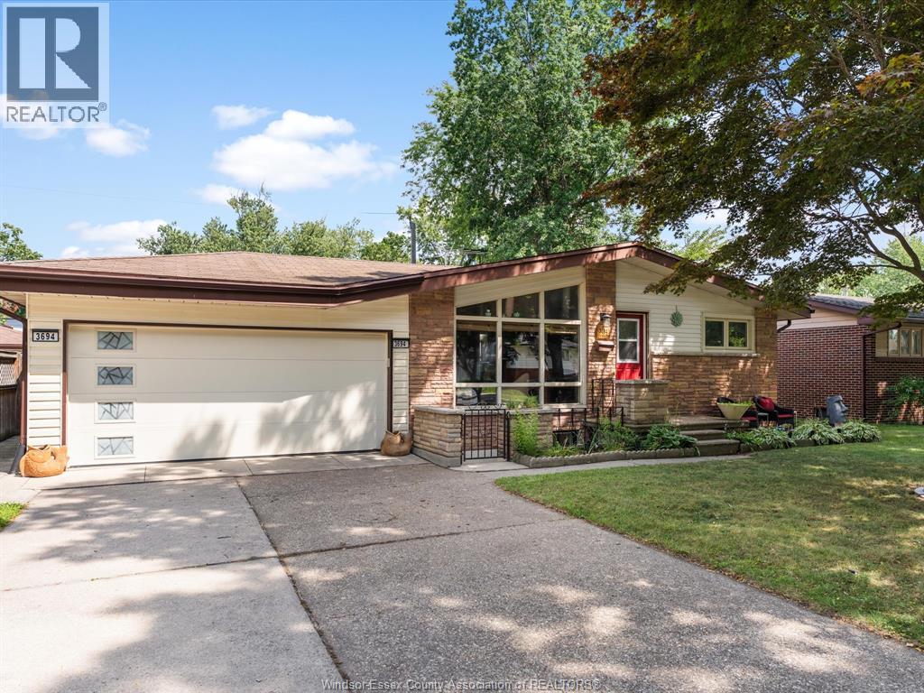 3694 Askin, Windsor, Ontario  N9E 3J9 - Photo 2 - 26020874