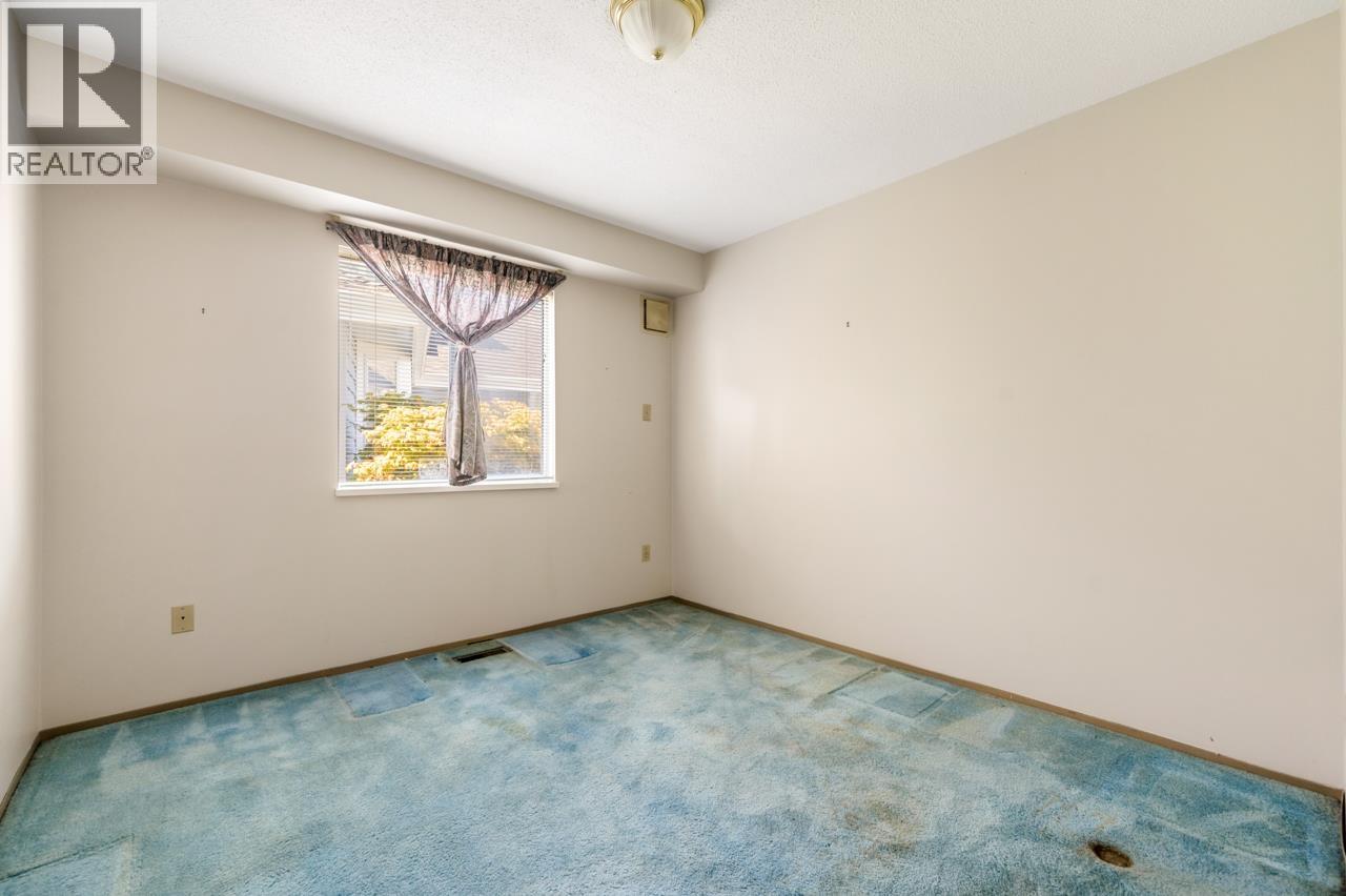 5811 Pearl Court, Richmond, British Columbia V7C 5E5 - Photo 15 - R3159013