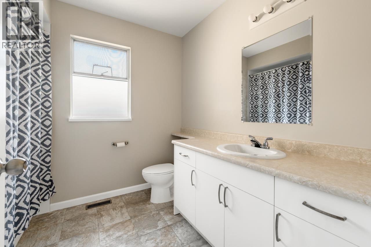 5811 Pearl Court, Richmond, British Columbia V7C 5E5 - Photo 26 - R3159013