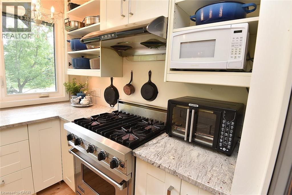 843 Governor's Road, Dundas, Ontario  L9H 5E3 - Photo 14 - 40858195