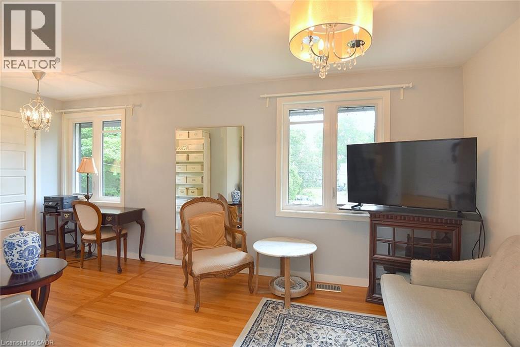 843 Governor's Road, Dundas, Ontario  L9H 5E3 - Photo 19 - 40858195
