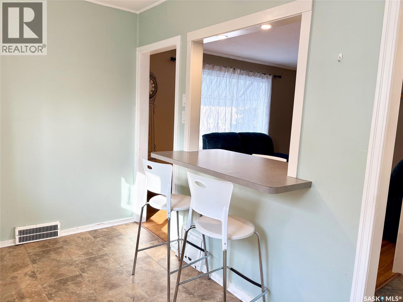 Ave 113 Laurier Avenue, Yorkton, Saskatchewan  S3N 1V1 - Photo 6 - SK046702