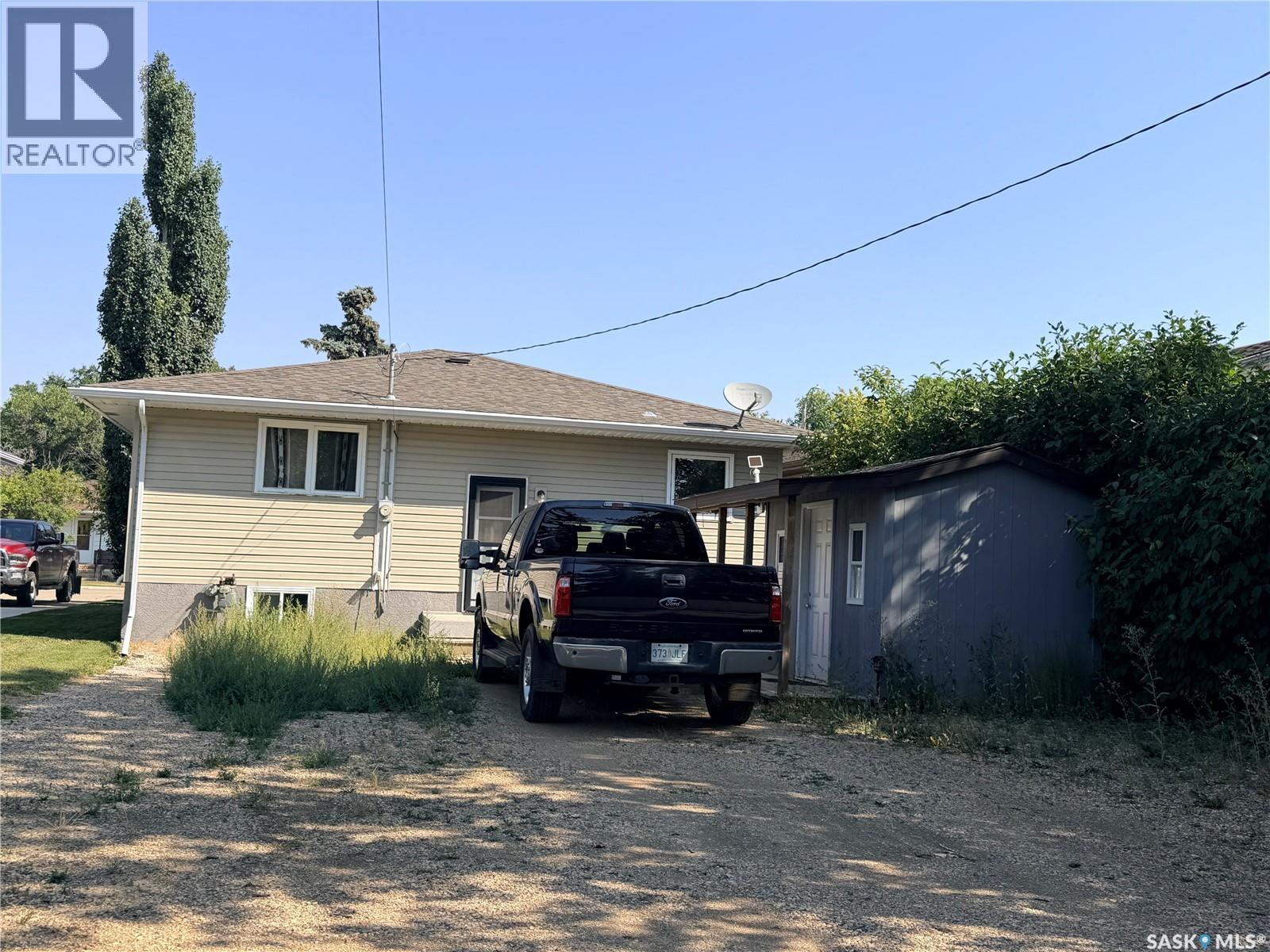 411 5th Avenue W, Assiniboia, Saskatchewan  S0H 0B0 - Photo 22 - SK046638