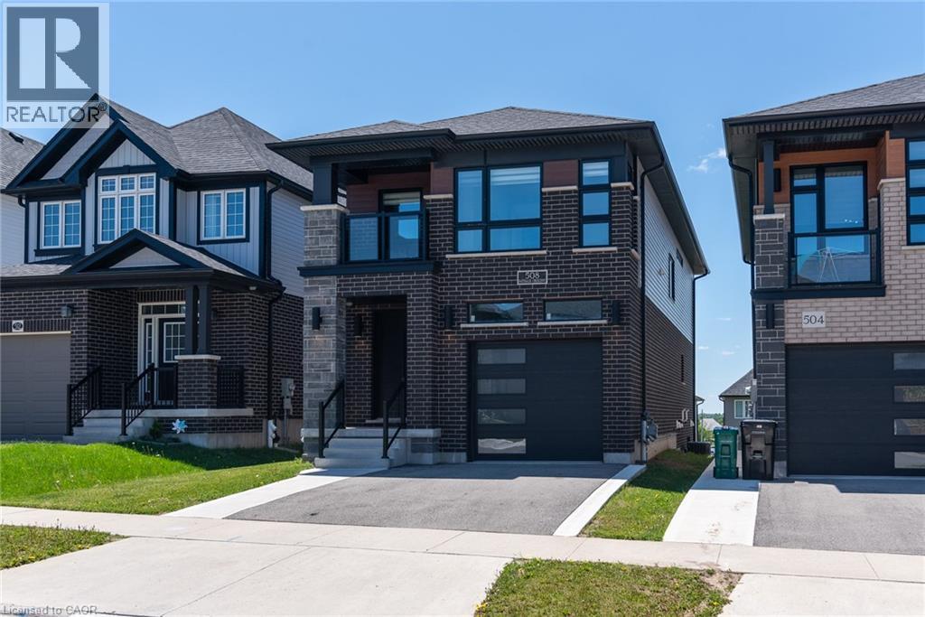 508 Nathalie Crescent, Kitchener, Ontario  N2E 0H8 - Photo 3 - 40834204