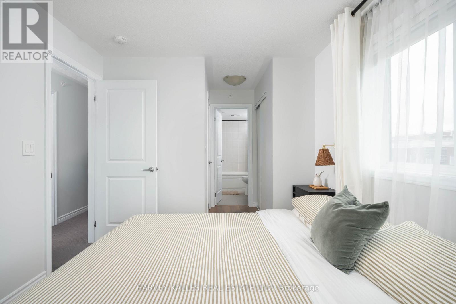 35 - 85 Eastwood Park Gardens, Toronto, Ontario  M8W 0B9 - Photo 29 - W13714834