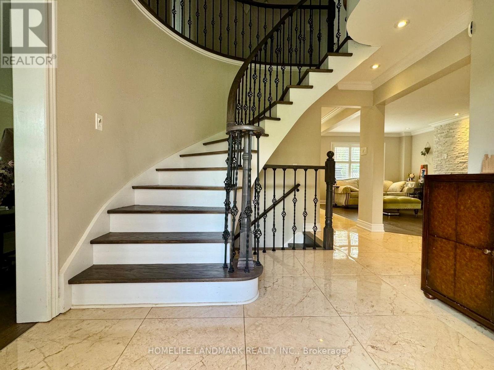 1160 Thoresby Drive, Oakville, Ontario  L6J 7M8 - Photo 6 - W13714844