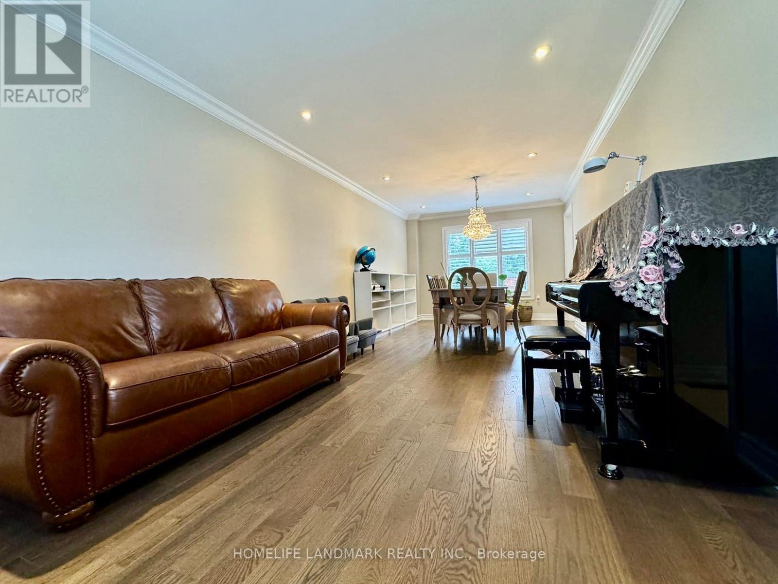 1160 Thoresby Drive, Oakville, Ontario  L6J 7M8 - Photo 9 - W13714844