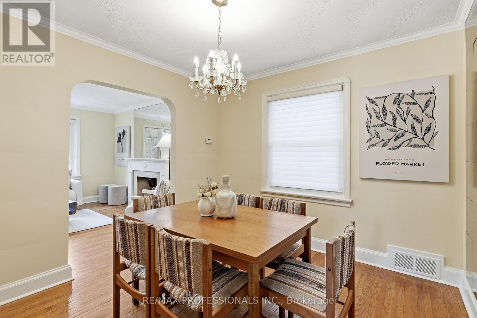 1 Bernice Avenue, Toronto, Ontario  M8Y 1Z5 - Photo 12 - W13714848