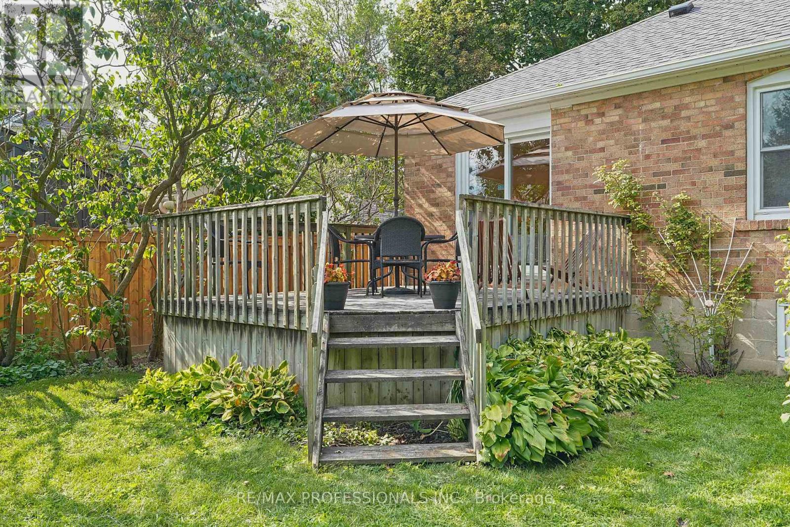 1 Bernice Avenue, Toronto, Ontario  M8Y 1Z5 - Photo 42 - W13714848