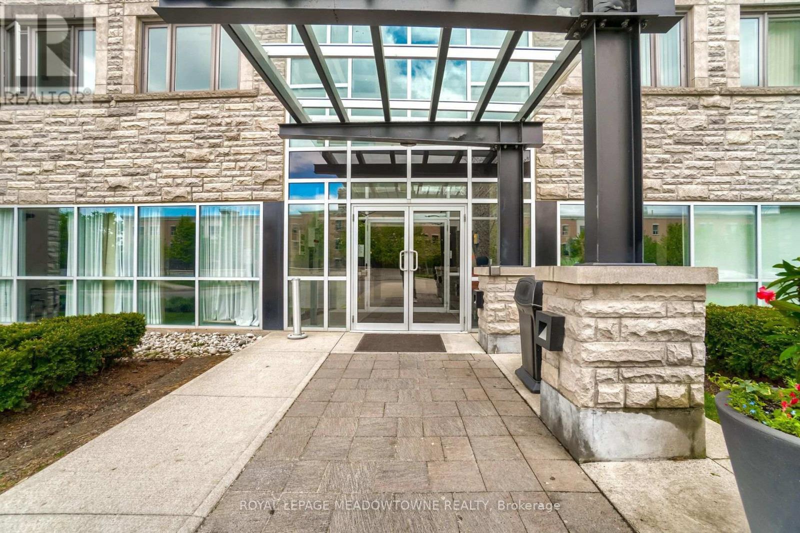 119 - 570 Lolita Gardens, Mississauga, Ontario  L5A 0A1 - Photo 4 - W13714850