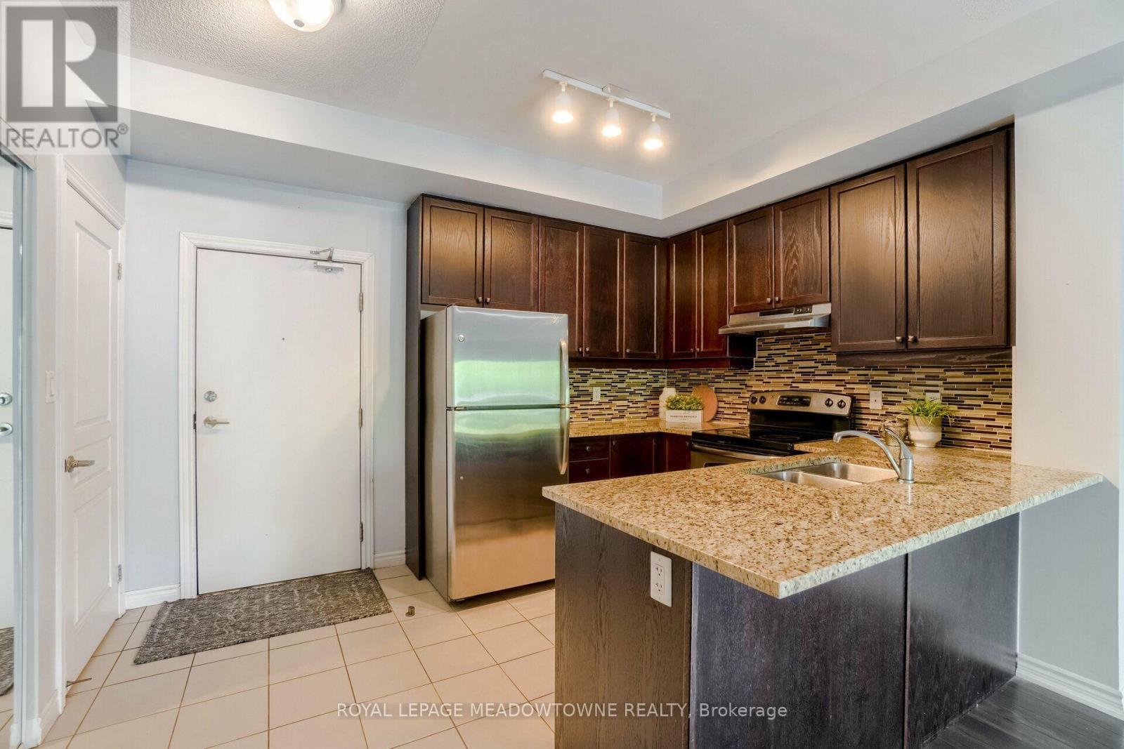 119 - 570 Lolita Gardens, Mississauga, Ontario  L5A 0A1 - Photo 8 - W13714850