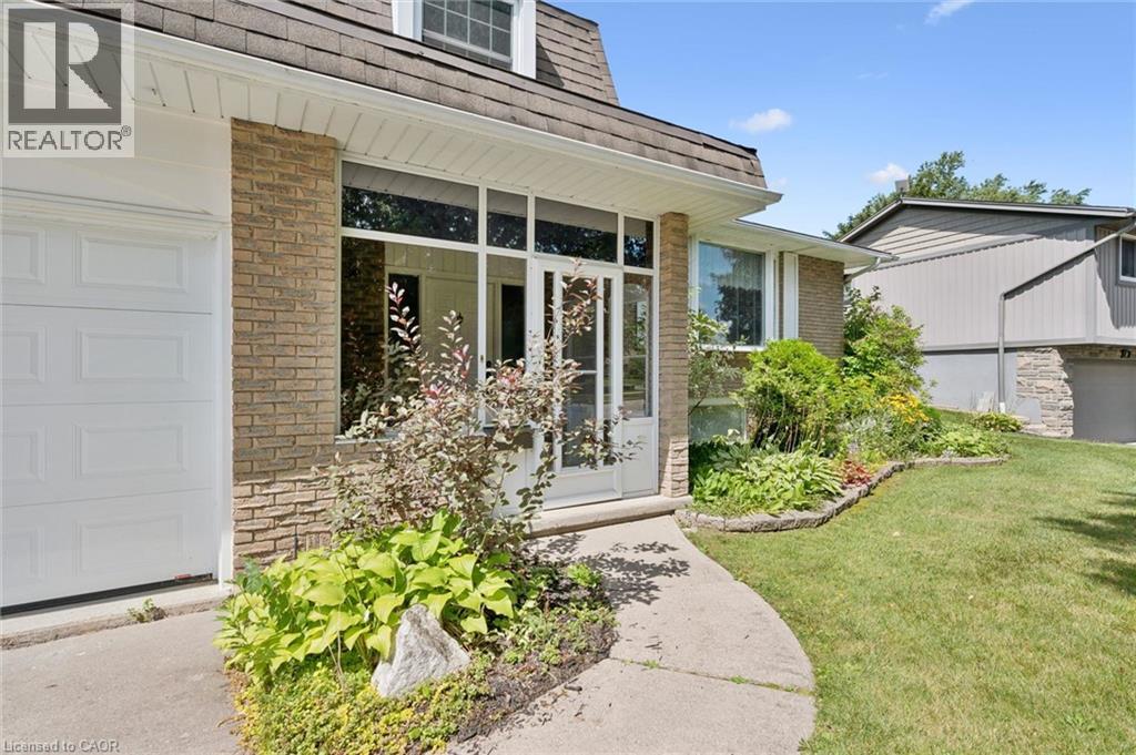 22 Green Warbler Crescent, Elmira, Ontario  N3B 1A6 - Photo 5 - 40855230
