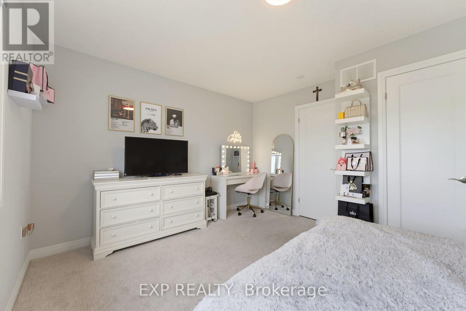 74 Laguna Village Crescent, Hamilton, Ontario  L0R 1P0 - Photo 19 - X13714706