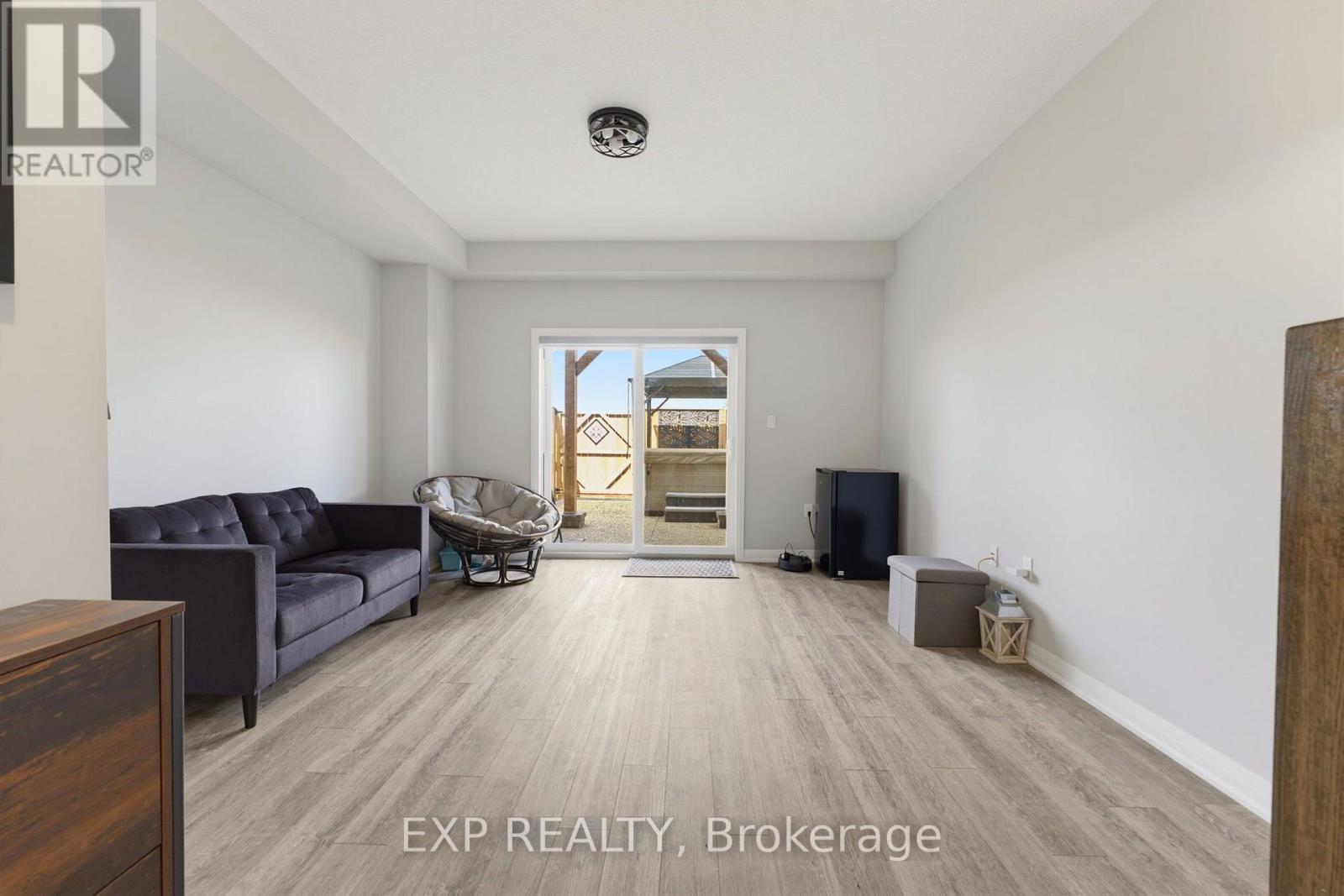 74 Laguna Village Crescent, Hamilton, Ontario  L0R 1P0 - Photo 23 - X13714706