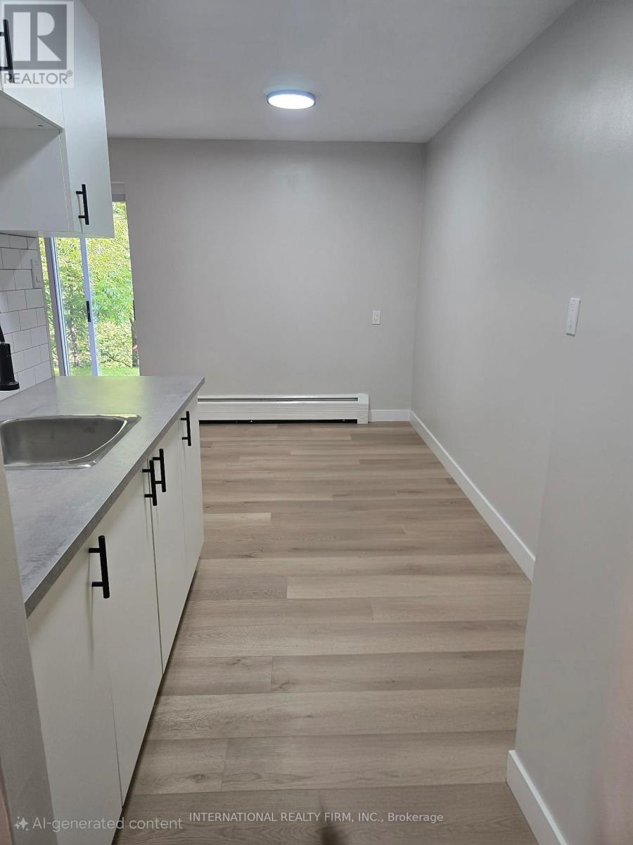 77 East Street E, St. Thomas, Ontario  N5P 2R4 - Photo 2 - X13714746