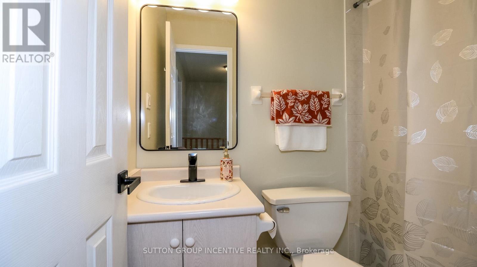 15 Bruce Crescent, Barrie, Ontario  L4N 8T8 - Photo 22 - S13701188