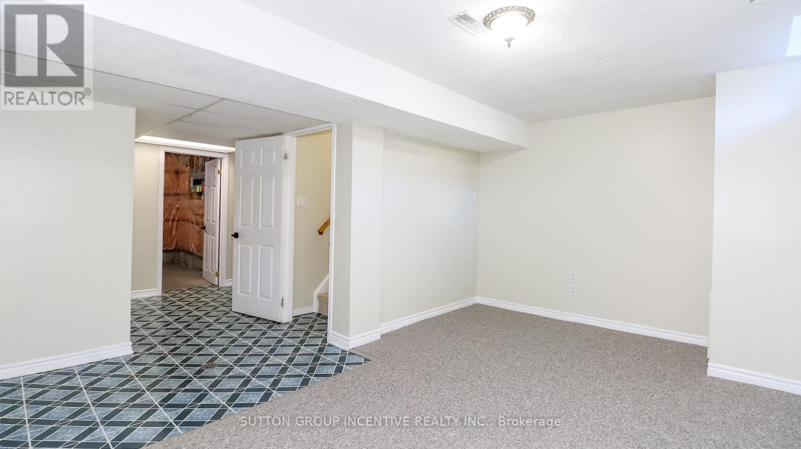 15 Bruce Crescent, Barrie, Ontario  L4N 8T8 - Photo 31 - S13701188