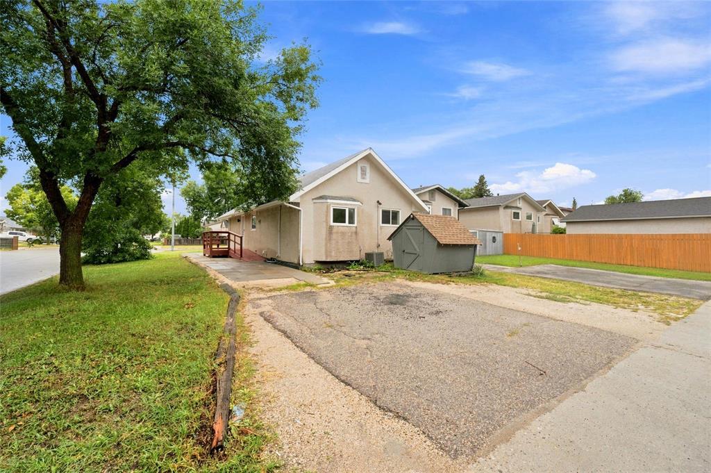 163 Ritchie Street, Winnipeg, Manitoba  R2P 2C2 - Photo 26 - 202621305