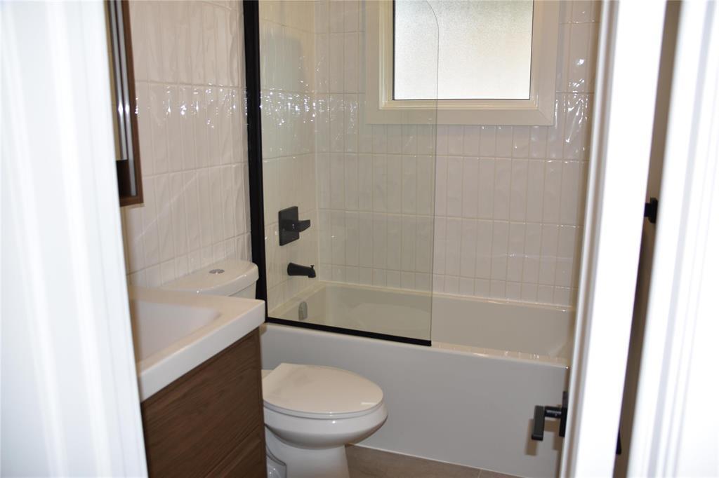 266 Raquette Street, Winnipeg, Manitoba  R3K 1N6 - Photo 11 - 202621456