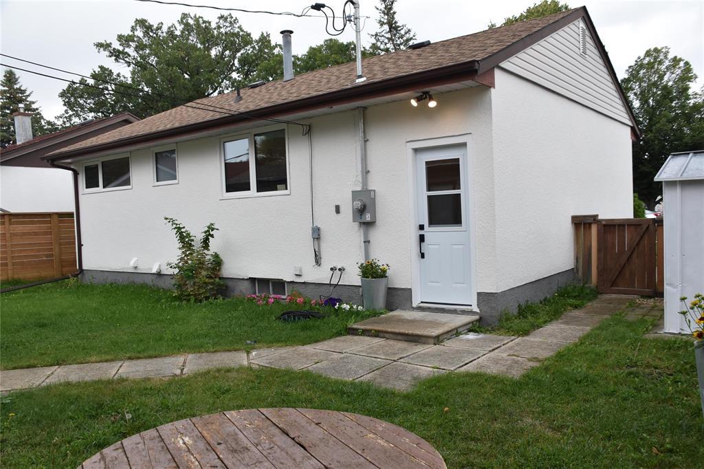 266 Raquette Street, Winnipeg, Manitoba  R3K 1N6 - Photo 21 - 202621456