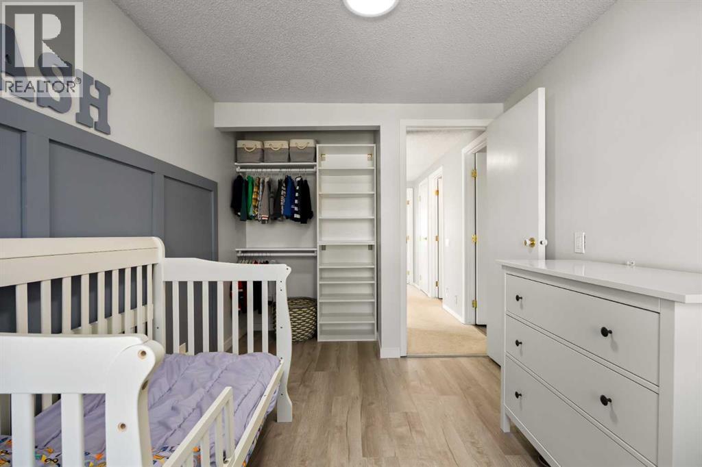 723 Queenston Terrace SE, Calgary, Alberta  T2J 6H4 - Photo 21 - A2318839