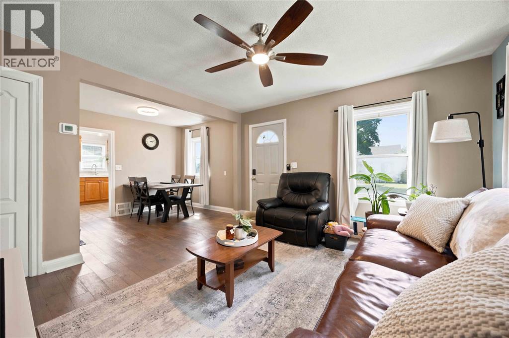 322 Cotterbury Street, Sarnia, Ontario  N7T 6M6 - Photo 5 - 26020559