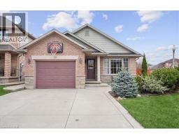 32 SONOMA Lane, Stoney Creek, Ontario