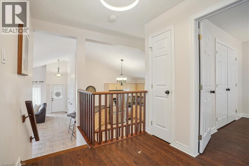 32 Sonoma Lane, Stoney Creek, Ontario  L8E 6B5 - Photo 4 - 40858206