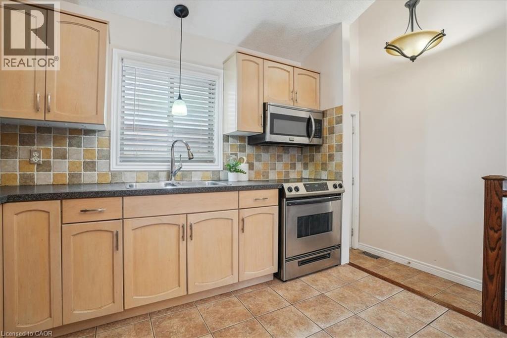 32 Sonoma Lane, Stoney Creek, Ontario  L8E 6B5 - Photo 24 - 40858206