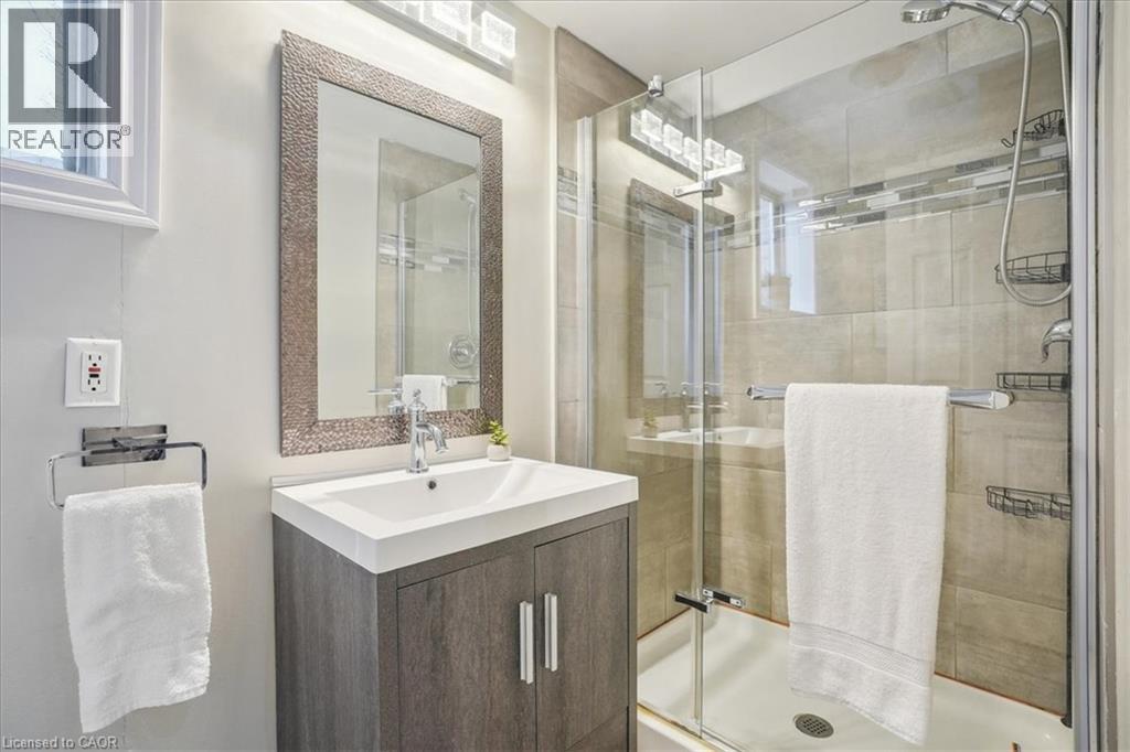 32 Sonoma Lane, Stoney Creek, Ontario  L8E 6B5 - Photo 34 - 40858206