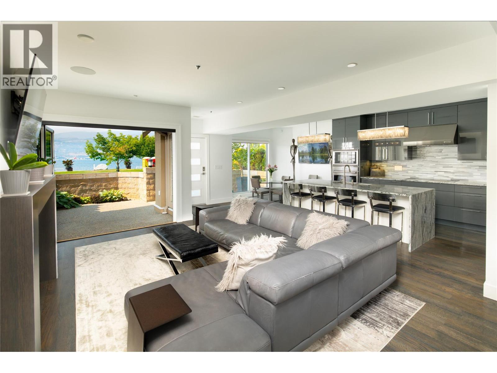 1156 Sunset Drive Unit# 123, Kelowna, British Columbia  V1Y 9R7 - Photo 3 - 10398368