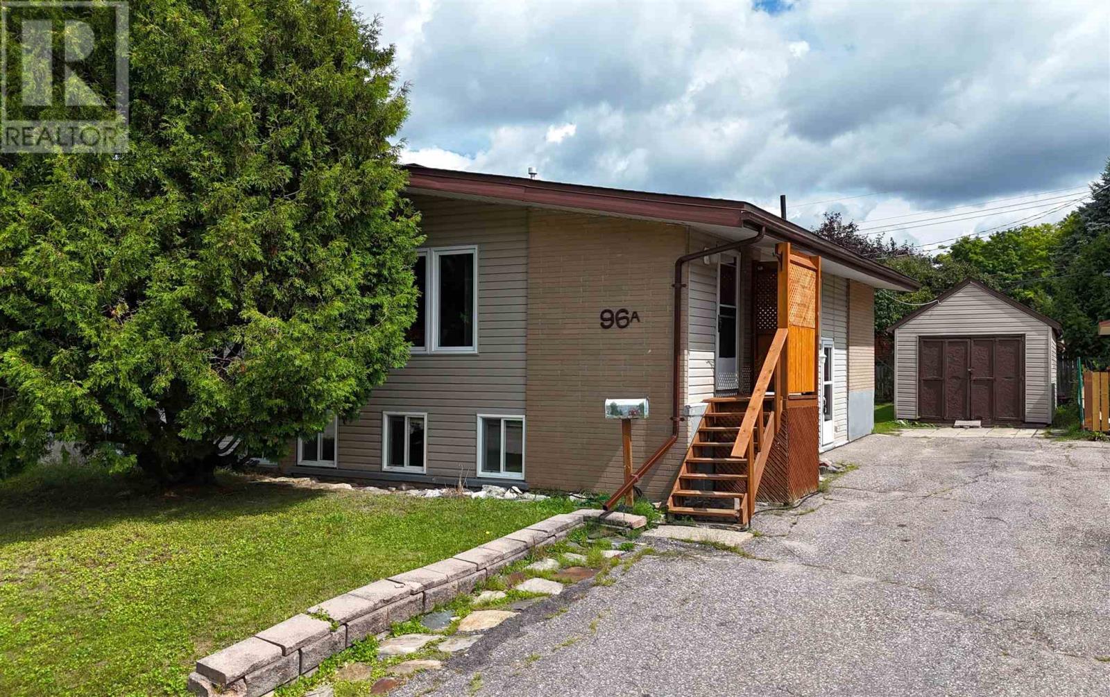 96A Axmith AVE, Elliot Lake, Ontario