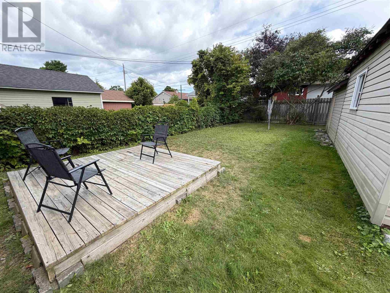 96a Axmith Ave, Elliot Lake, Ontario  P5A 1B8 - Photo 2 - SM262323