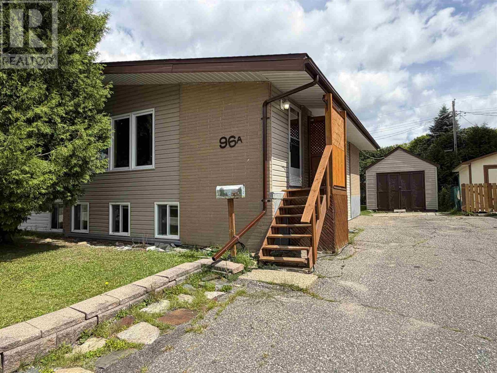 96a Axmith Ave, Elliot Lake, Ontario  P5A 1B8 - Photo 27 - SM262323