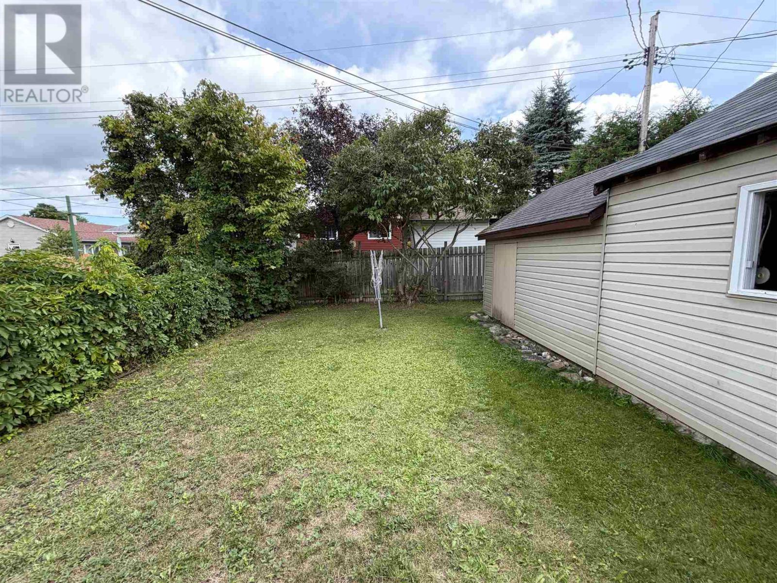 96a Axmith Ave, Elliot Lake, Ontario  P5A 1B8 - Photo 4 - SM262323