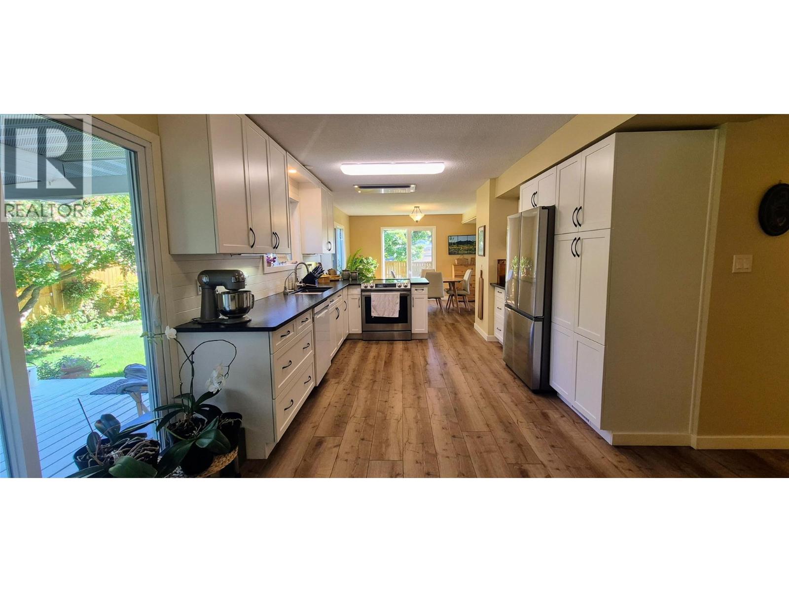 804 27th Avenue S, Cranbrook, British Columbia V1C 4N6 - Photo 15 - 10398848