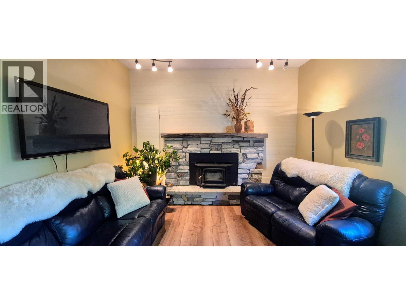 804 27th Avenue S, Cranbrook, British Columbia V1C 4N6 - Photo 18 - 10398848