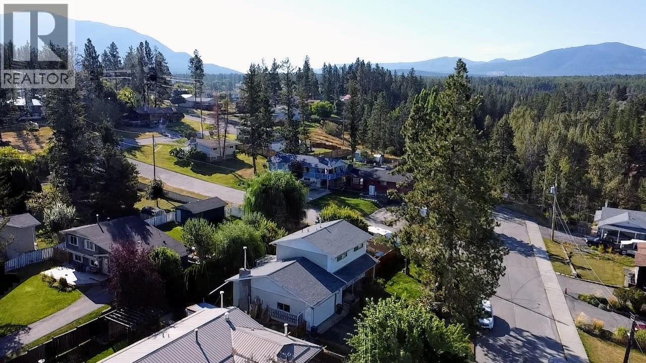 804 27th Avenue S, Cranbrook, British Columbia V1C 4N6 - Photo 36 - 10398848