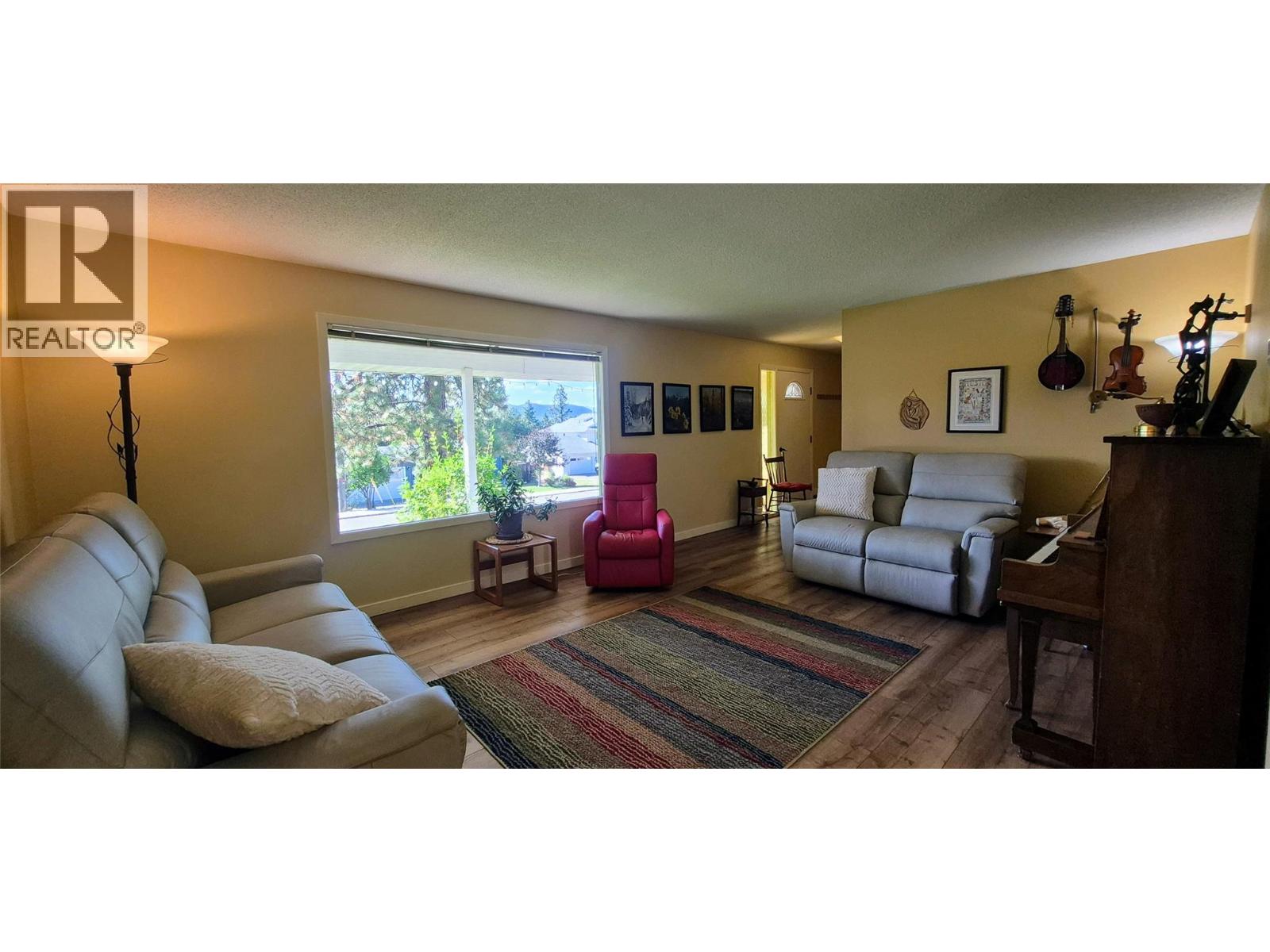 804 27th Avenue S, Cranbrook, British Columbia V1C 4N6 - Photo 7 - 10398848