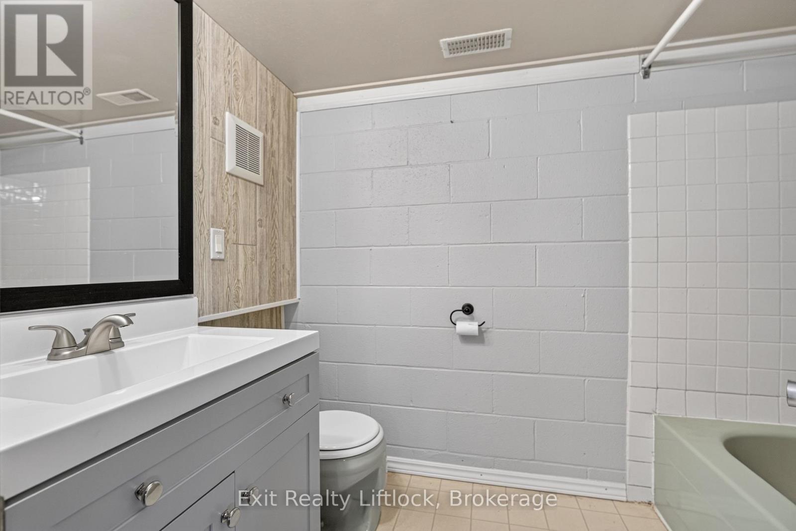 2289 Base Line Road, Otonabee-South Monaghan, Ontario  K9J 6X9 - Photo 27 - X13714942