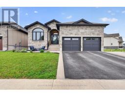 142 GILDERSLEEVE BOULEVARD, Loyalist, Ontario