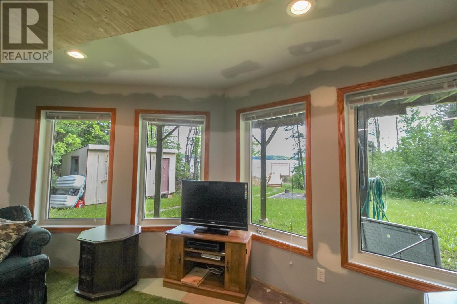 36 Poplar Bay Rd, Kenora, Ontario  P0X 1C0 - Photo 30 - TB2601493