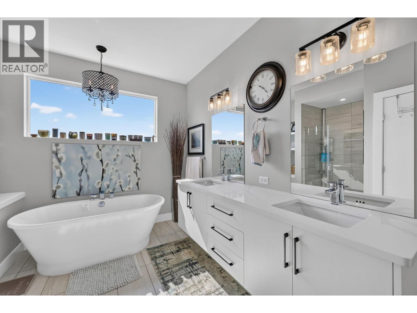 2359 Hawks Boulevard, West Kelowna, British Columbia  V4T 0A7 - Photo 4 - 10397136