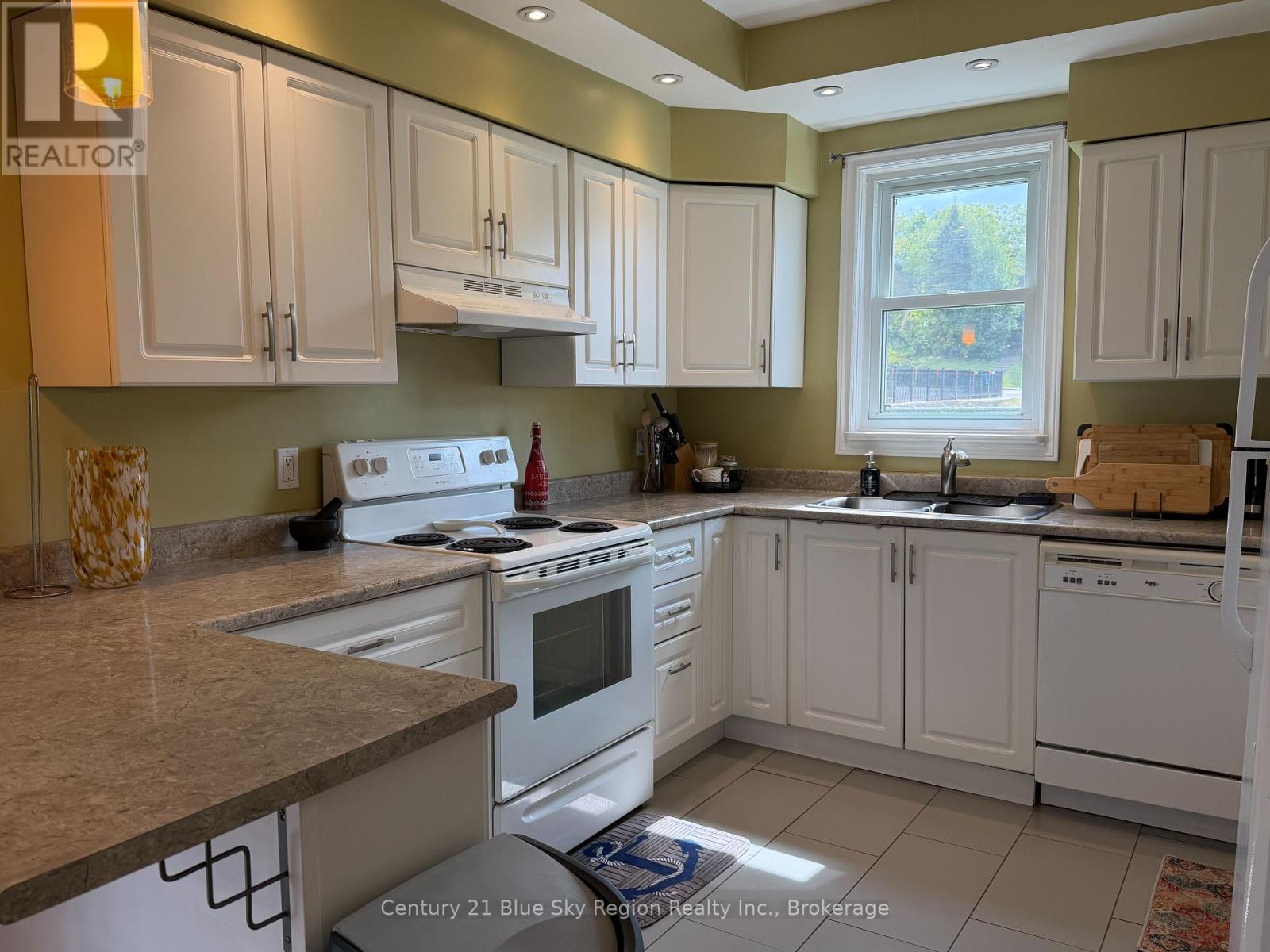 172 Fourth Avenue E, North Bay, Ontario  P1B 1N1 - Photo 6 - X13715018