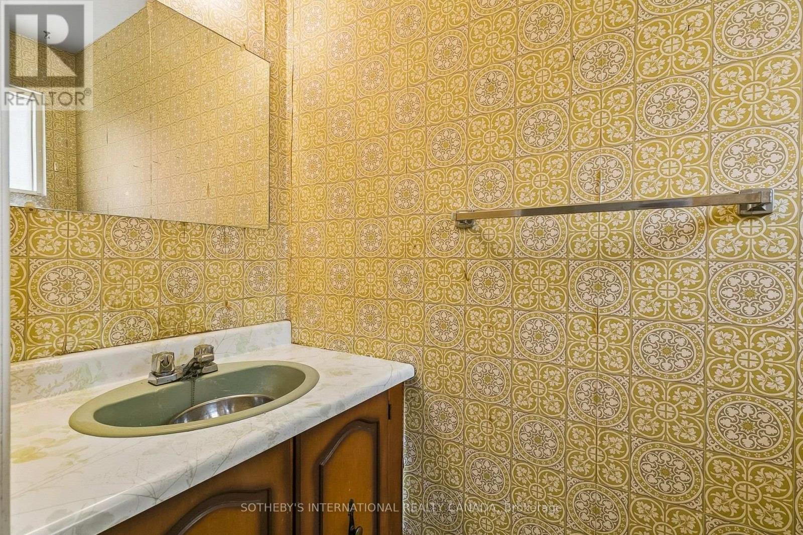 63 Cobblestone Drive, Toronto, Ontario  M2J 2X6 - Photo 12 - C13714970