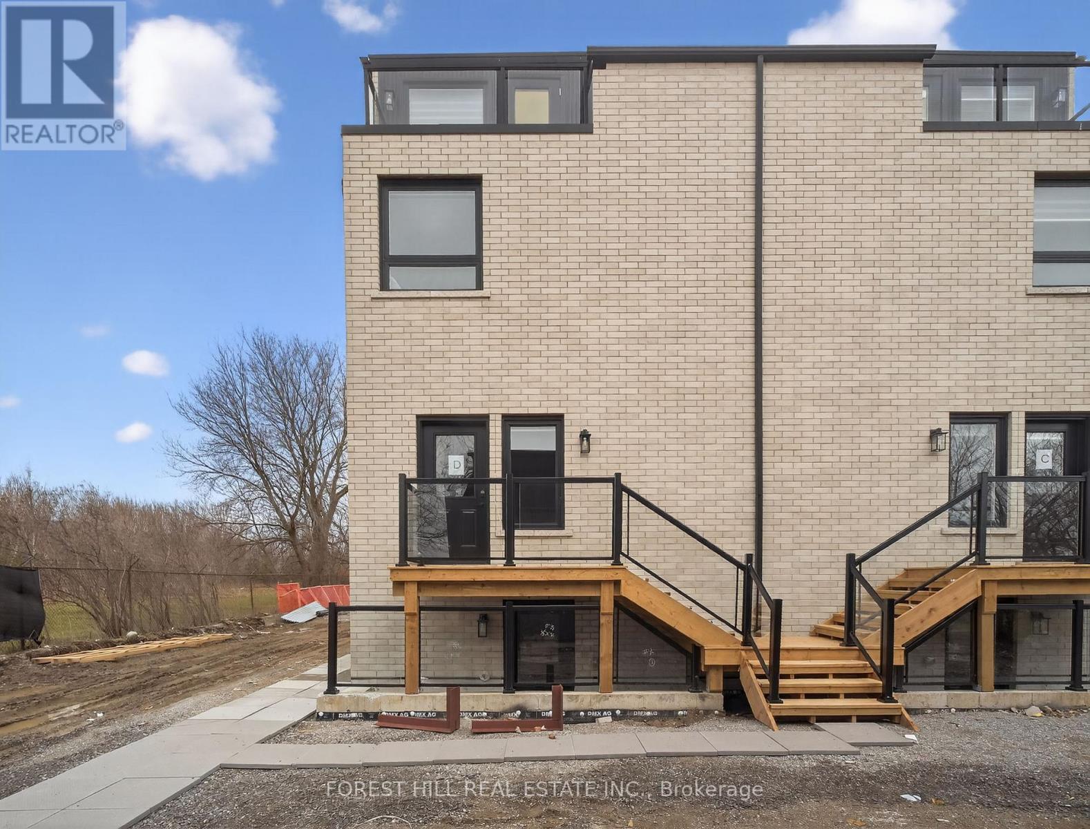 D - 5 Hopperton Drive, Toronto, Ontario  M2L 2S5 - Photo 2 - C13715026