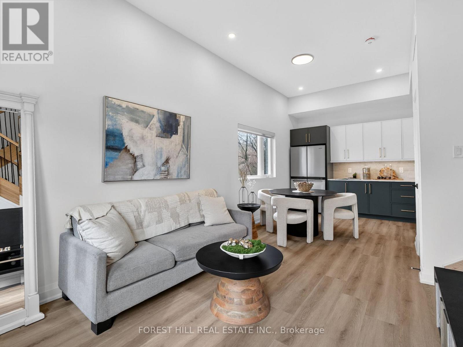 D - 5 Hopperton Drive, Toronto, Ontario  M2L 2S5 - Photo 4 - C13715026