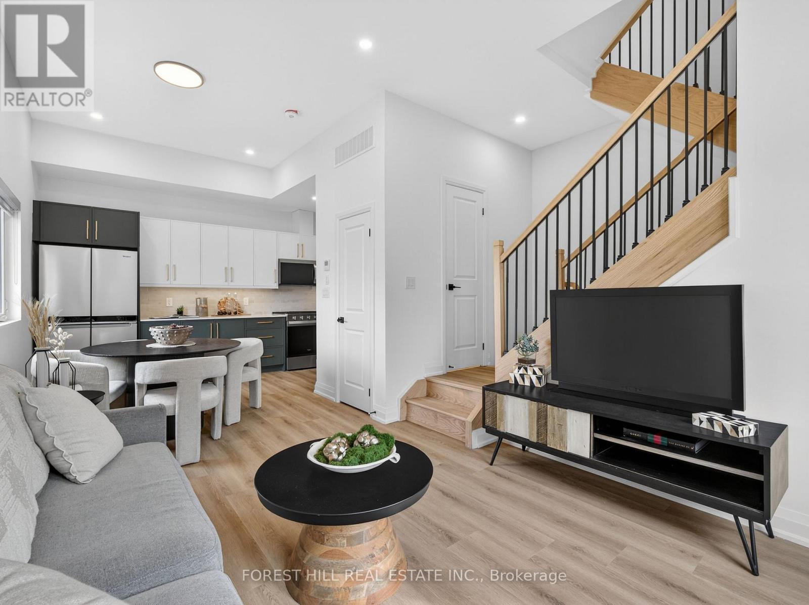 D - 5 Hopperton Drive, Toronto, Ontario  M2L 2S5 - Photo 6 - C13715026