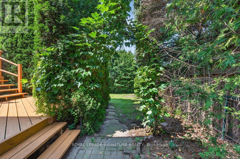 16 Earswick Drive, Toronto, Ontario  M1E 1C6 - Photo 39 - E13714864